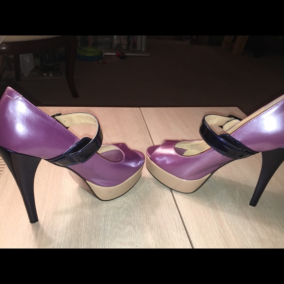 NWT Steve Madden peep toe patent leather stilettos - Picture 6 of 6